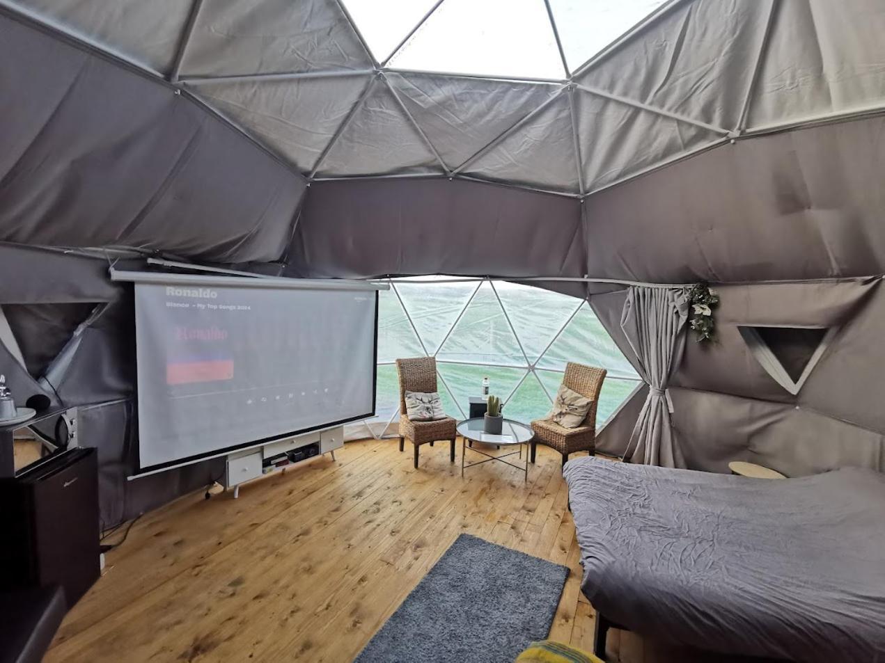 Апартаменты Lincoln Star Dome, Hot Tub, Bbq Langworth Экстерьер фото